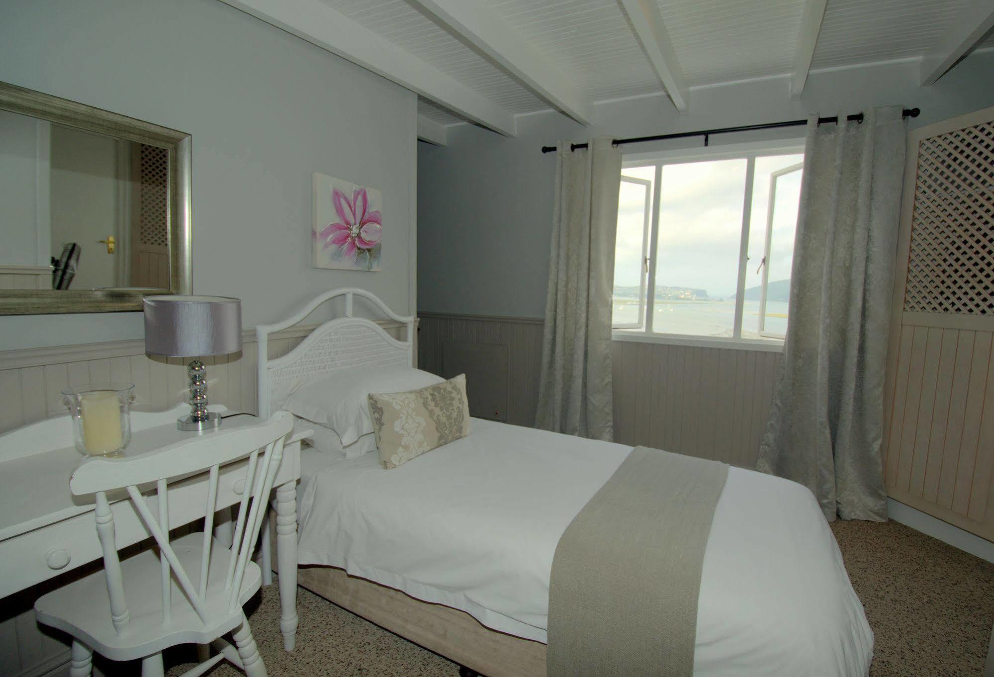 Azure House Hotell Knysna Exteriör bild