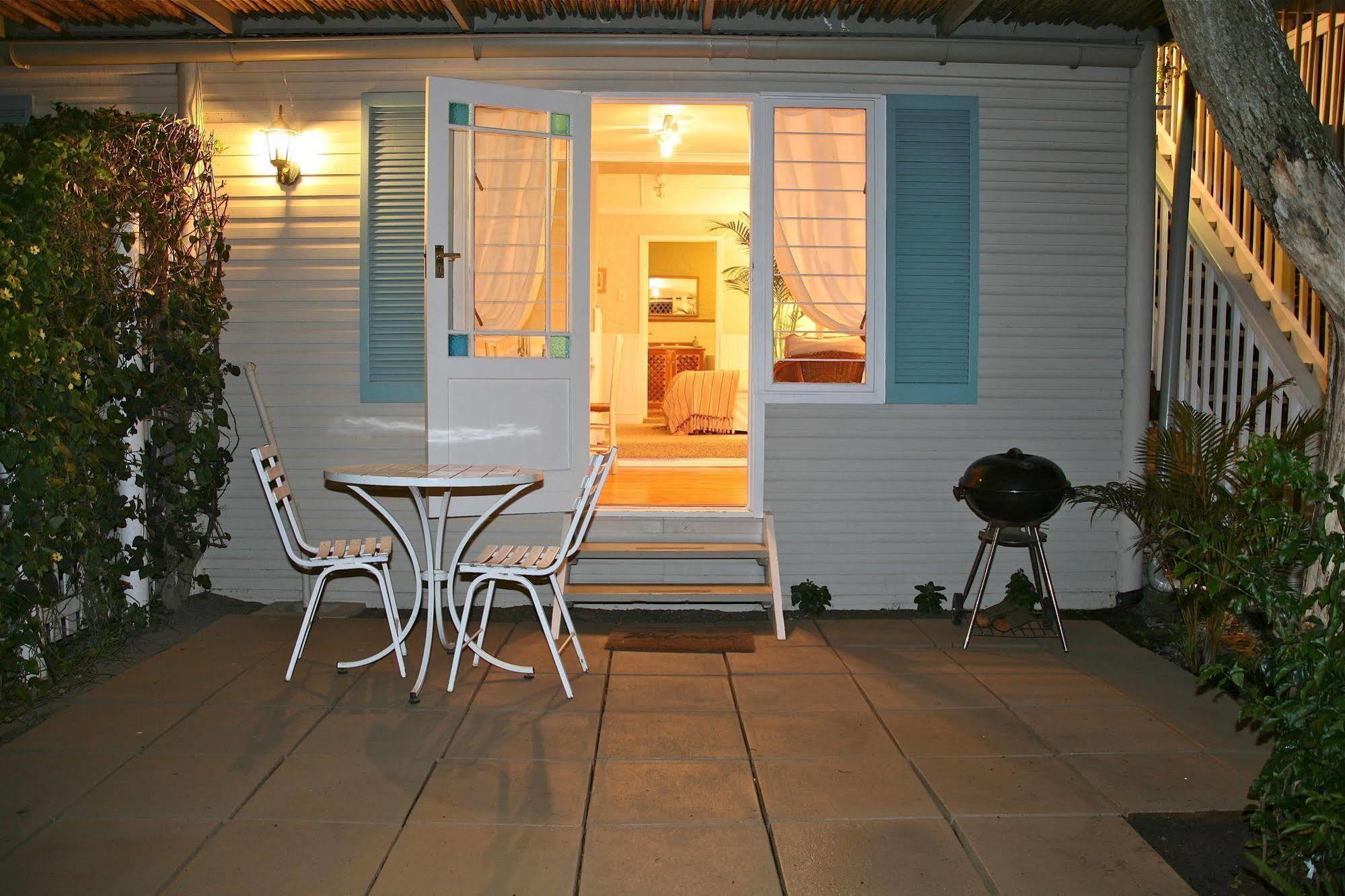 Azure House Hotell Knysna Exteriör bild