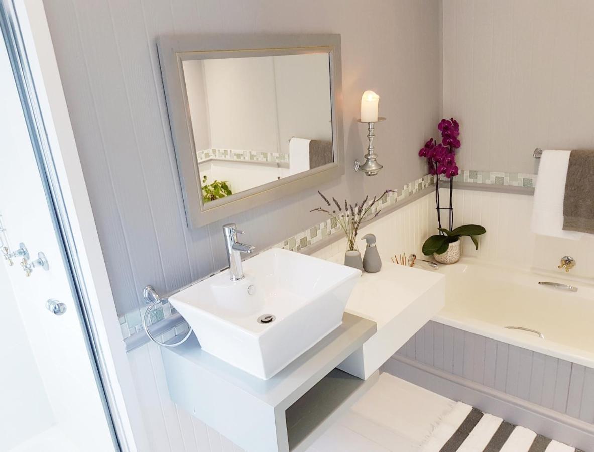 Azure House Hotell Knysna Exteriör bild
